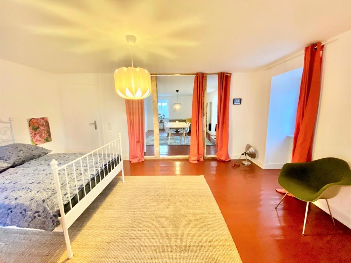 Mansard-Wohnung in Villa 2 Schlafzr, 85 m2, bis 4 Gäste ,Ferien- und Monteurwhg, Haustier möglich Hagen  Exterior foto