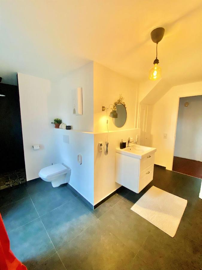 Mansard-Wohnung in Villa 2 Schlafzr, 85 m2, bis 4 Gäste ,Ferien- und Monteurwhg, Haustier möglich Hagen  Exterior foto